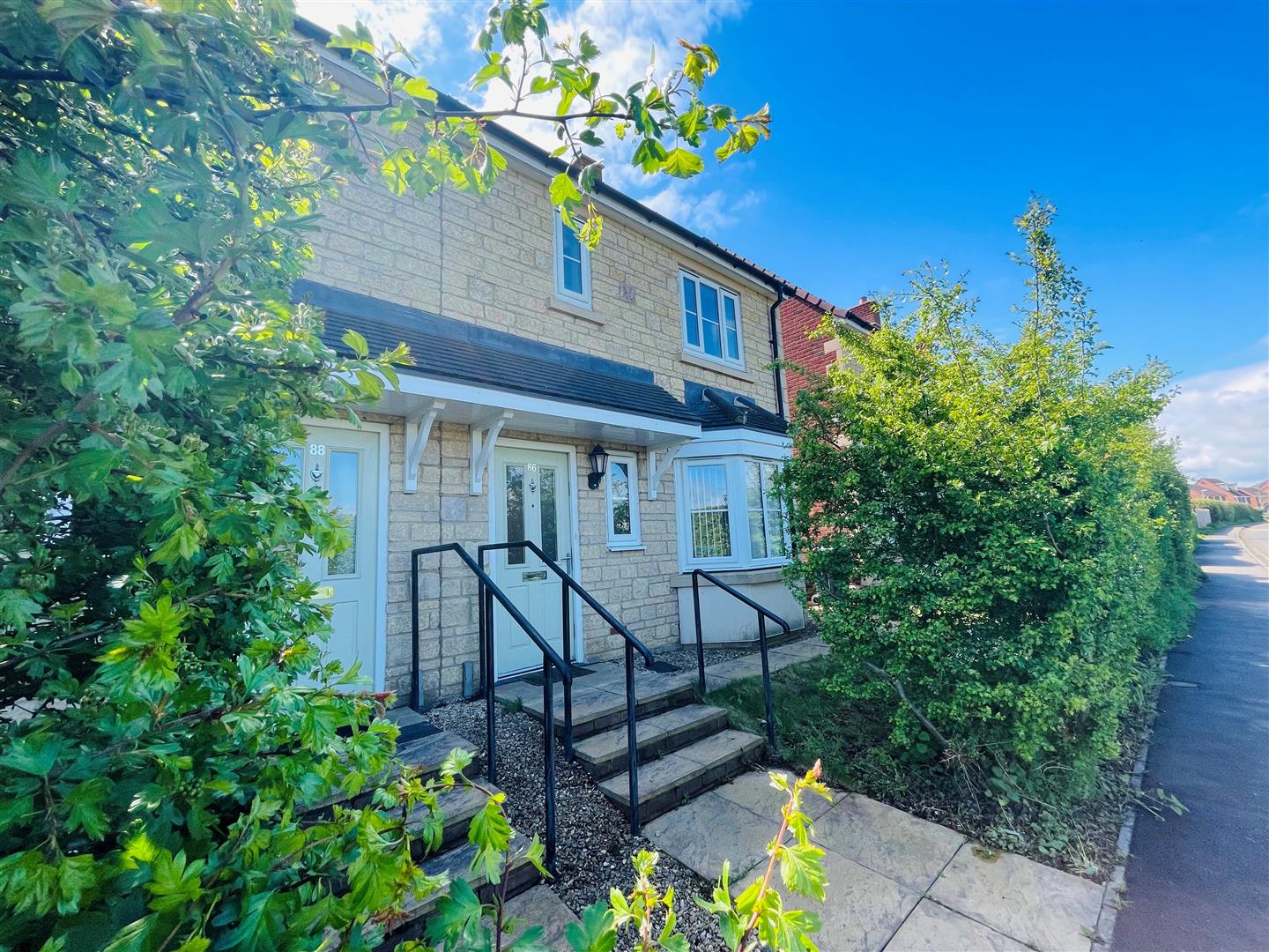 Sandridge Road, Melksham Lock and Key